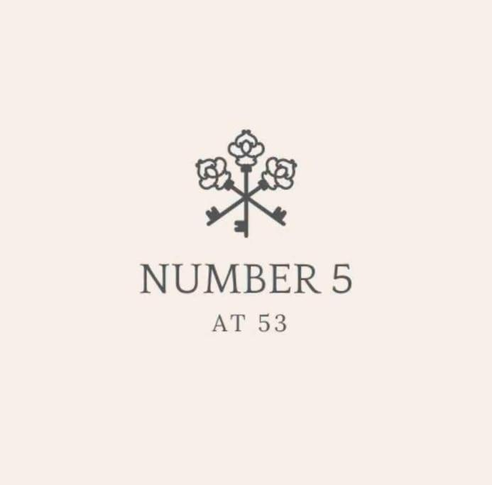 No5 At 53 - 2 Bed Apartment In Leek, Staffs Peak District 外观 照片